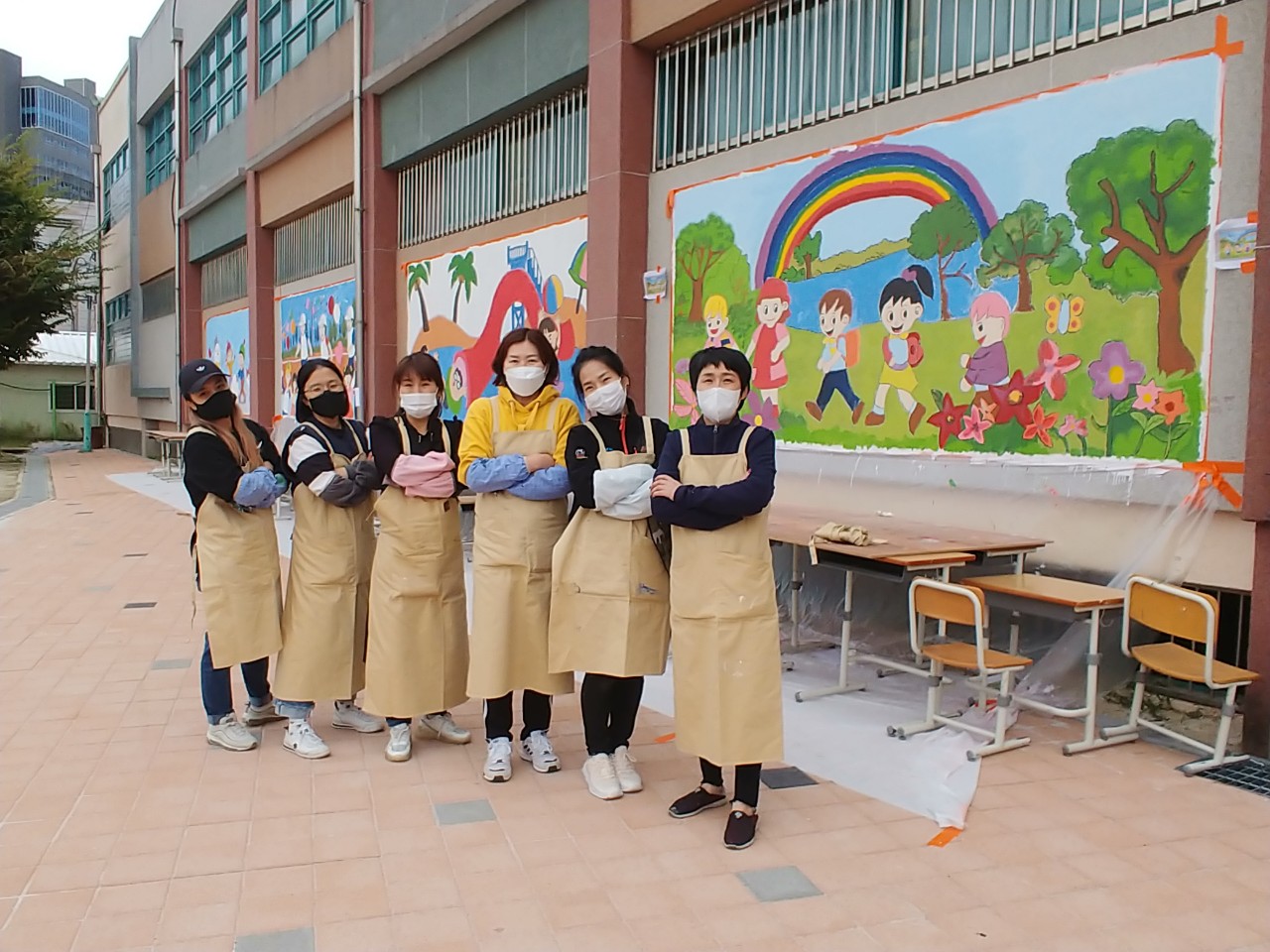 광주초 벽화 봉사활동 (54).jpg